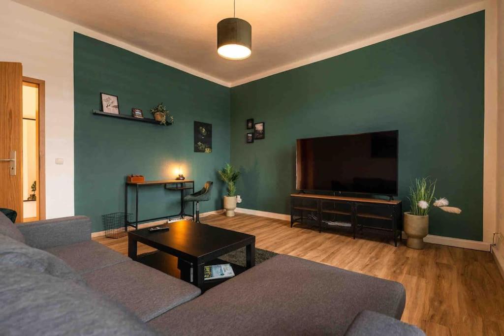 Ferienwohnung Bali Style Mit High Speed Wlan Und Gratis Parkplatz Γκέρα Εξωτερικό φωτογραφία